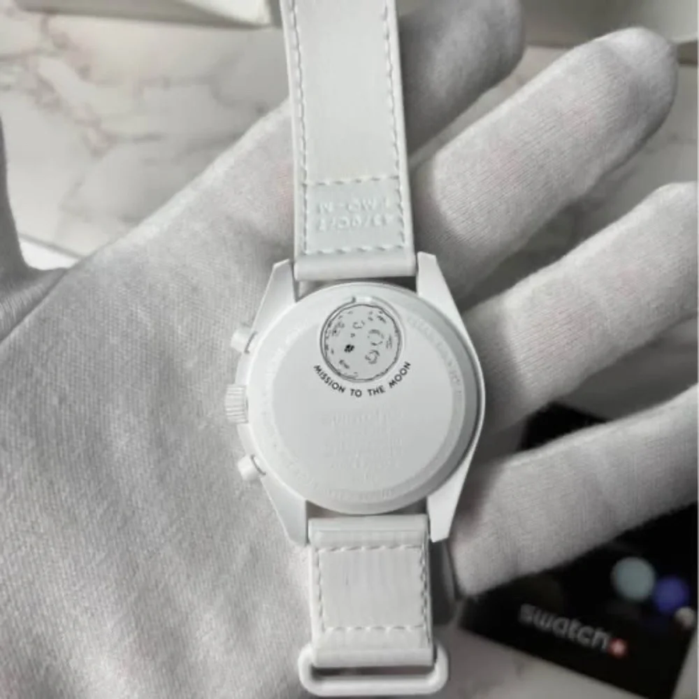 OMEGA x Swatch Mission to the Moonphase – Snoopy Edition (Full Set) - Picture 3 of 6